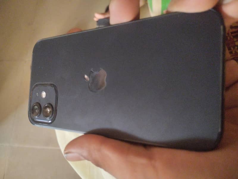 Apple iPhone 12 3