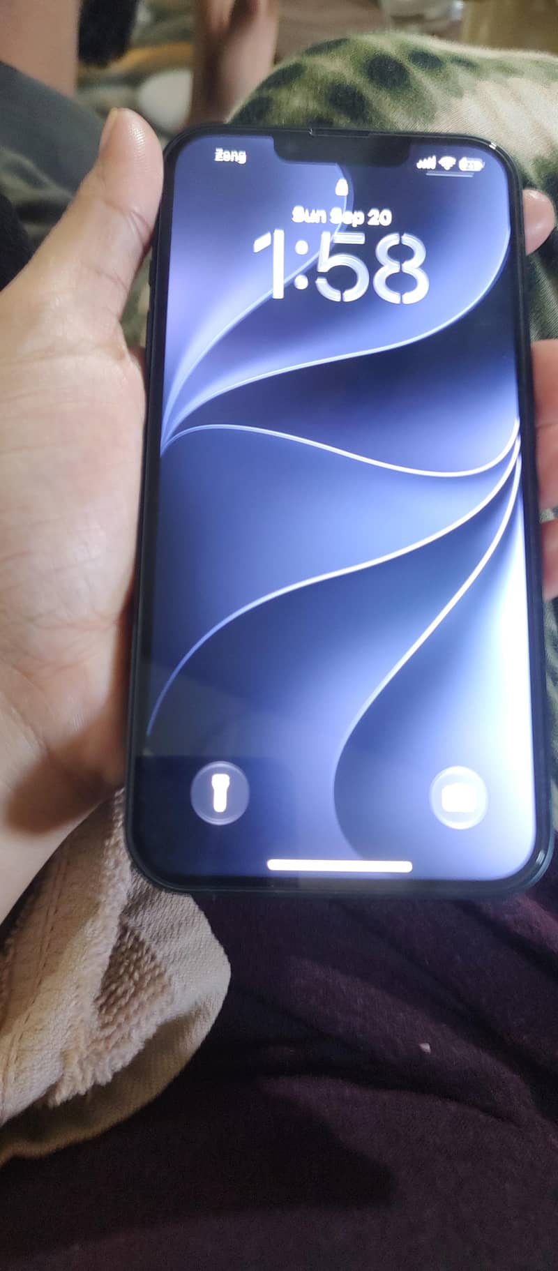 Apple iPhone 13 2