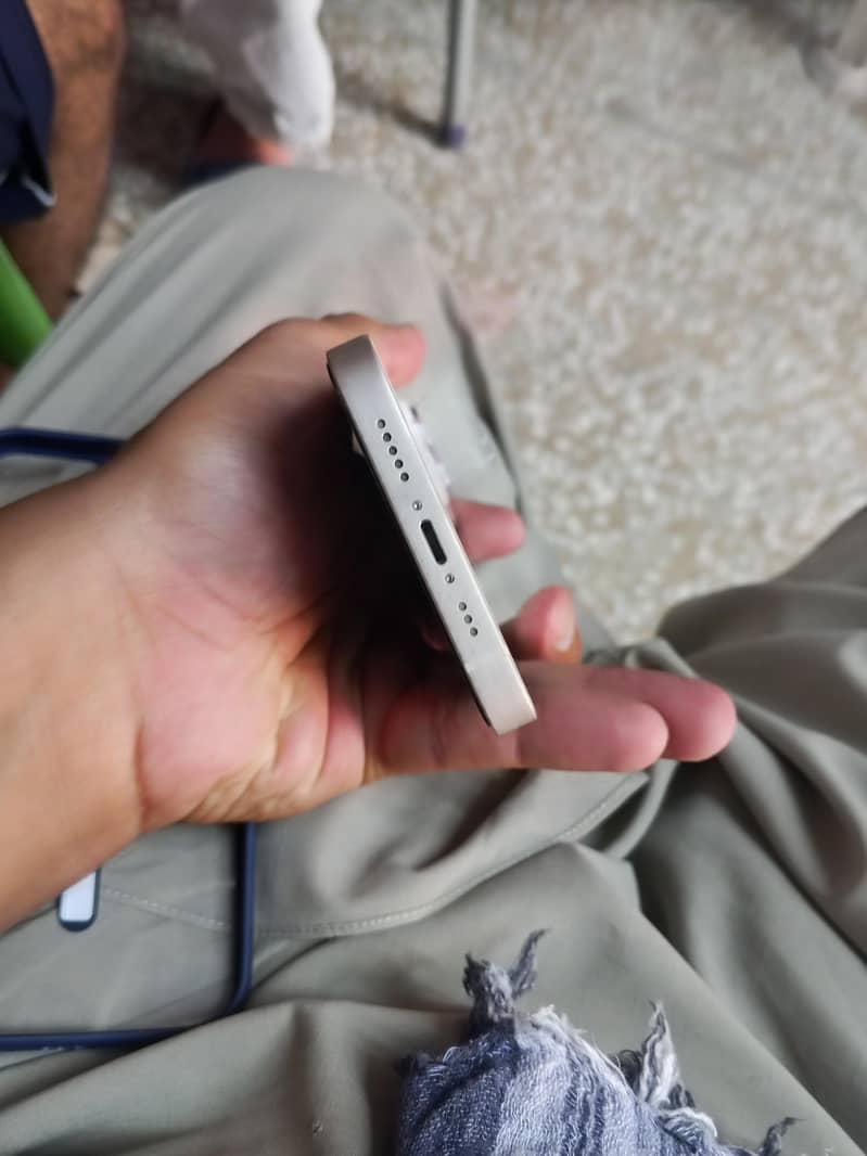 Apple iPhone 14 5