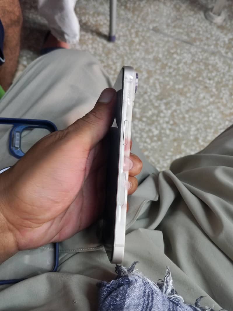 Apple iPhone 14 8
