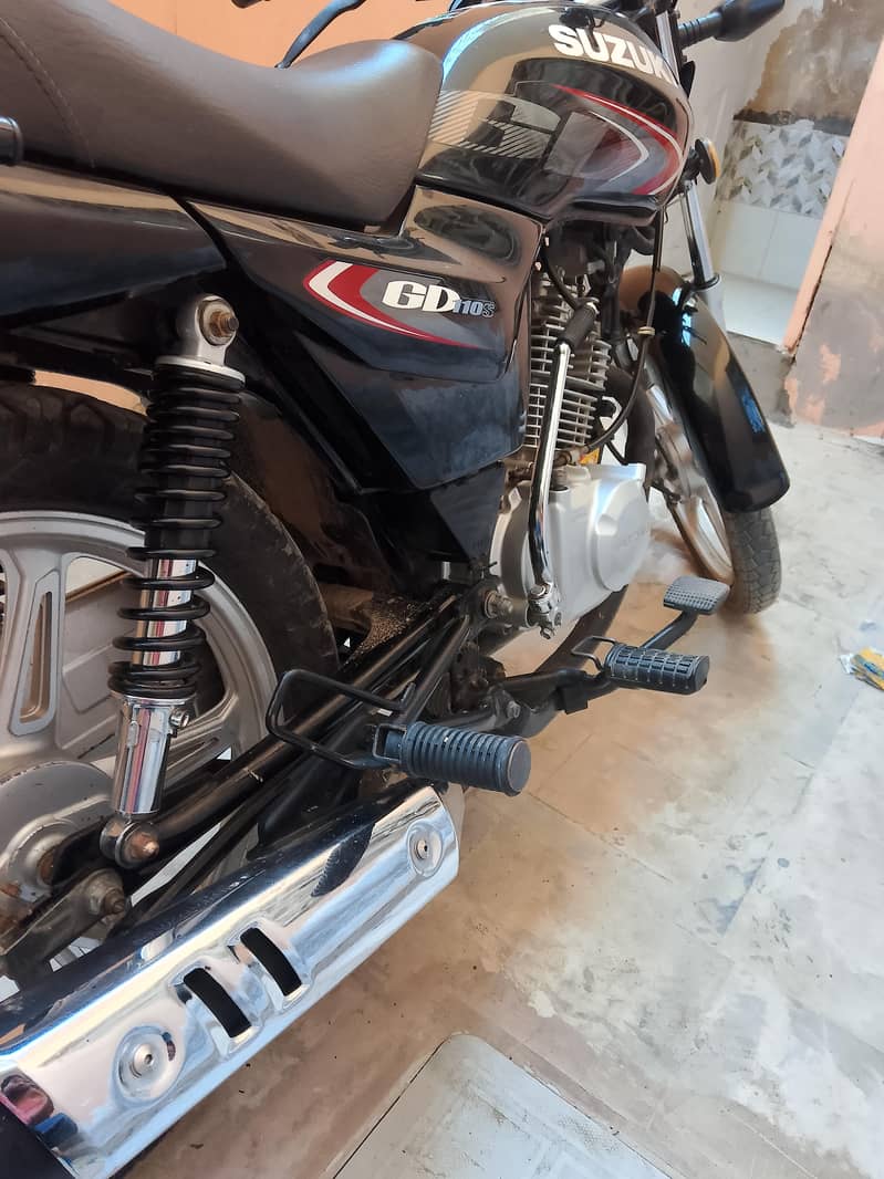 Suzuki 5