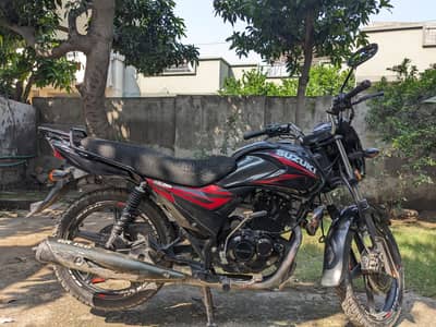 Suzuki GR 150 2021