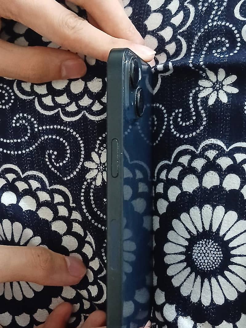 Apple iPhone 14 0
