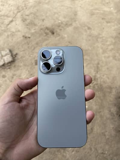 Apple iPhone 16 Pro