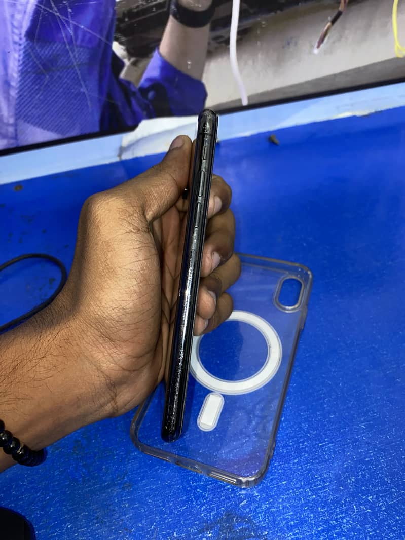 Apple iPhone X 1