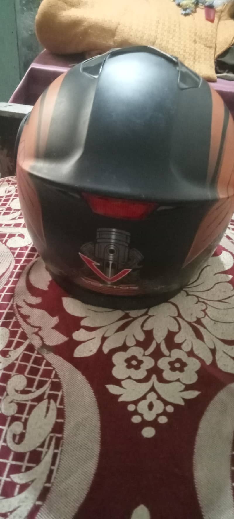 Good condition Vector Helmet 2
