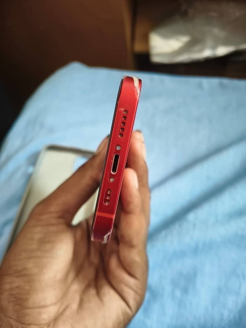 Apple iPhone 13 mini 4