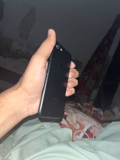 Apple iPhone 7