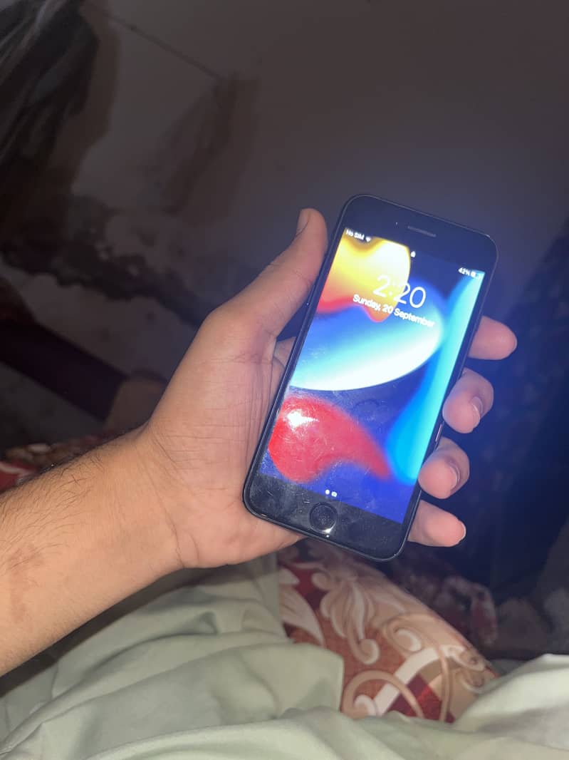Apple iPhone 7 2