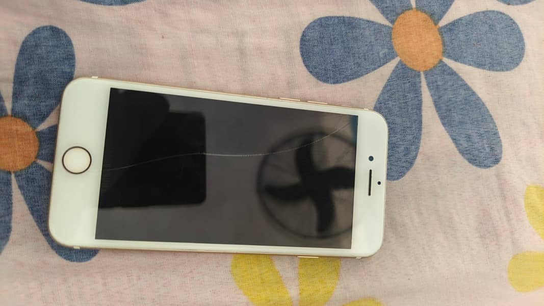Apple iPhone 7 1