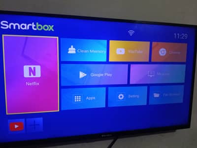 EcoStar 40" LED TV + X96Q Android TV Box 4/64GB – 10/10 Condition