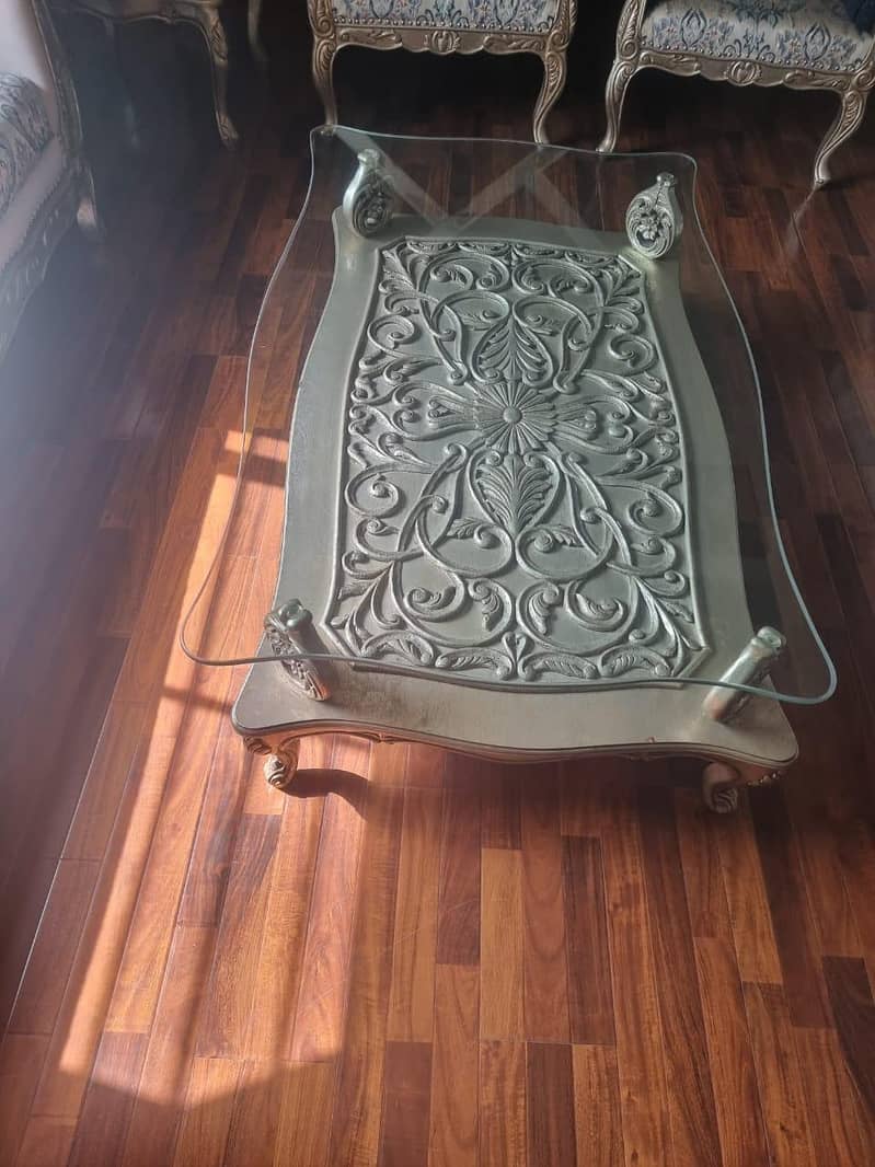 Center Table 4