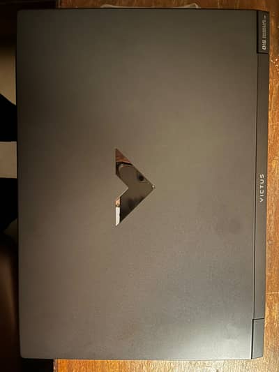 HP VICTUS