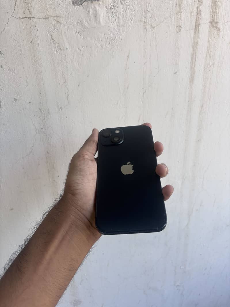 Apple iPhone 13 3