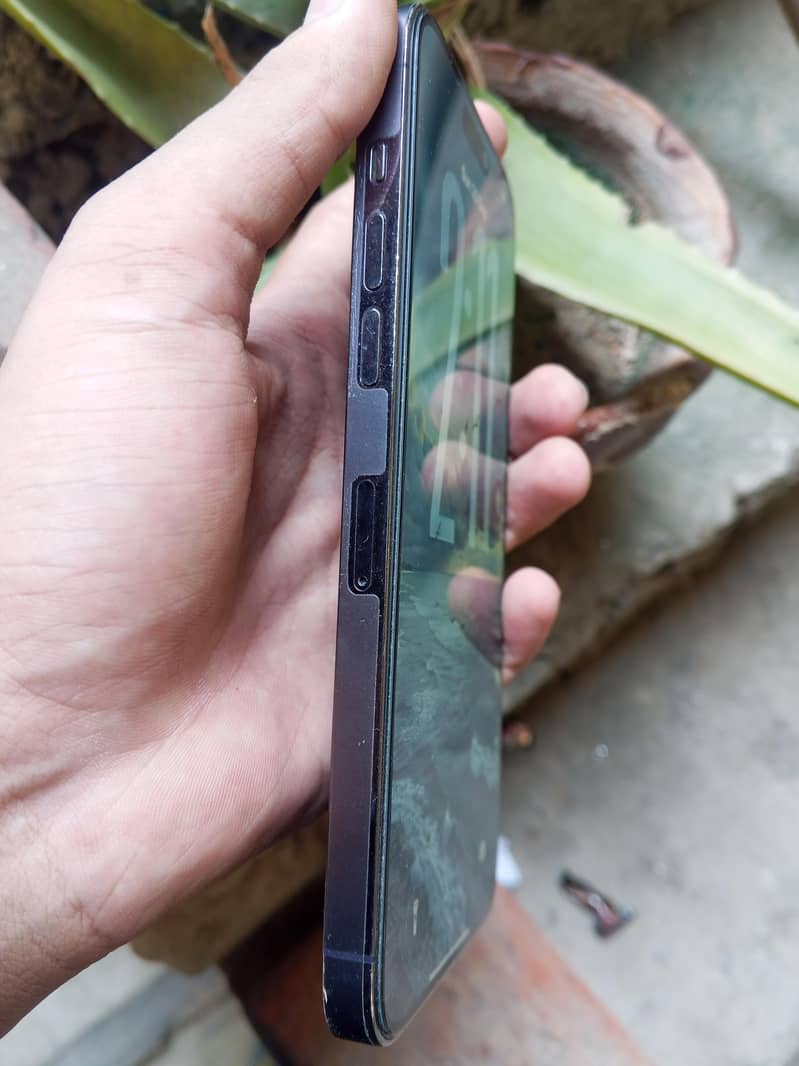 iphone 14 pro max 1