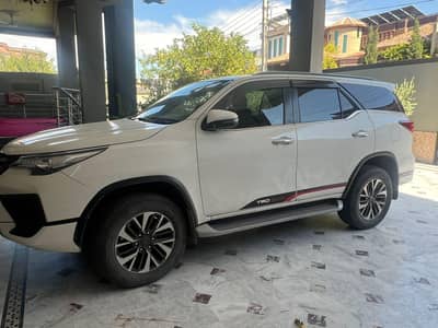 Toyota Fortuner 2021