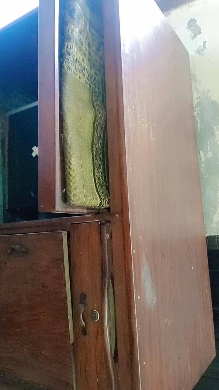 Computer Table 1