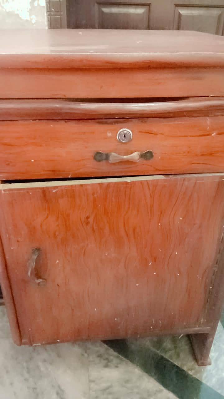 Computer Table 3