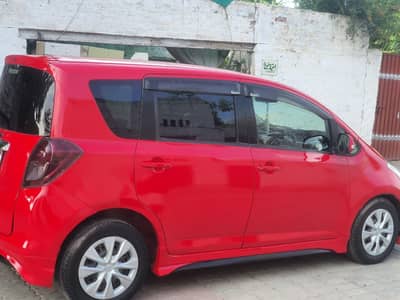 Toyota Ractis 2012