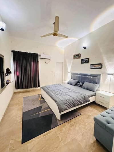 Daily Basis Apartment & Rooms Per day Perweek Short stay Available in E-11 Islamabad
