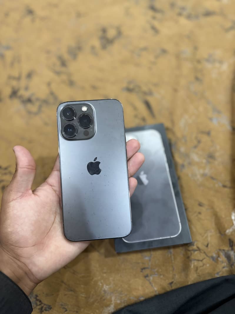 Apple iPhone 13 Pro 0