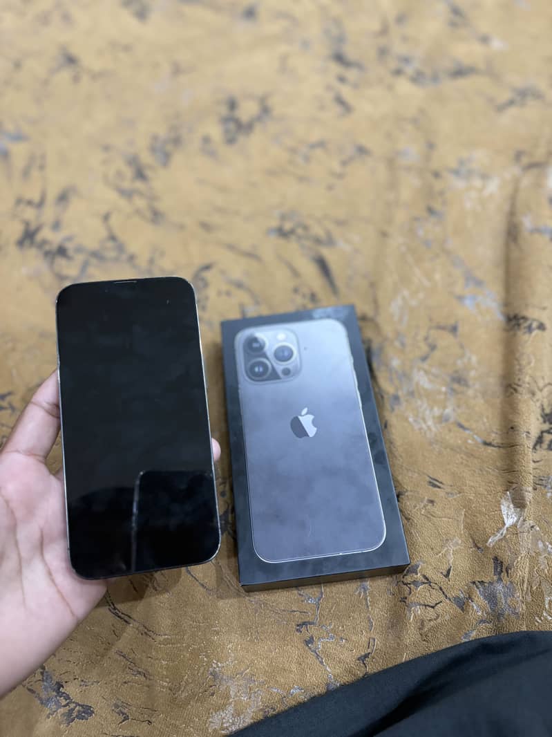 Apple iPhone 13 Pro 2