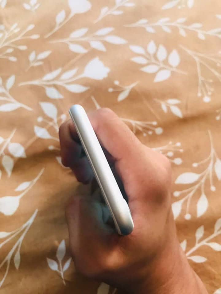 Apple iPhone SE 2