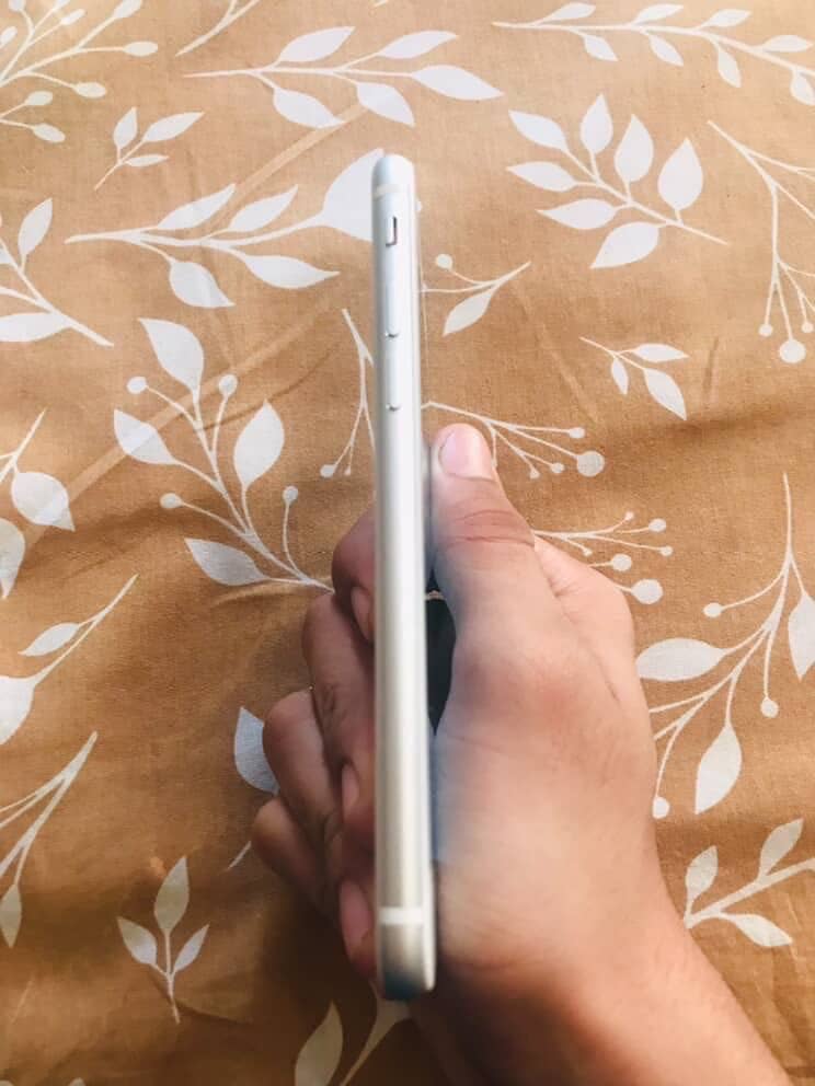 Apple iPhone SE 3
