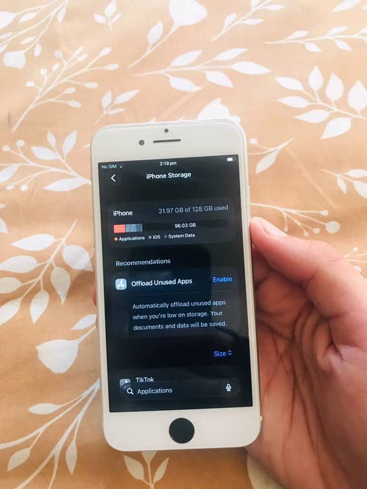 Apple iPhone SE 6