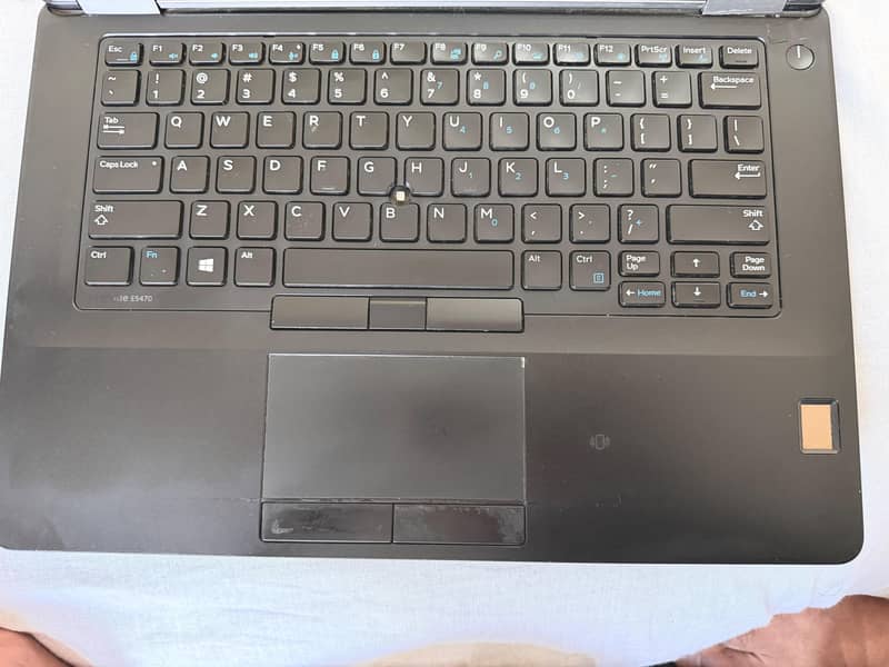 Dell. 3