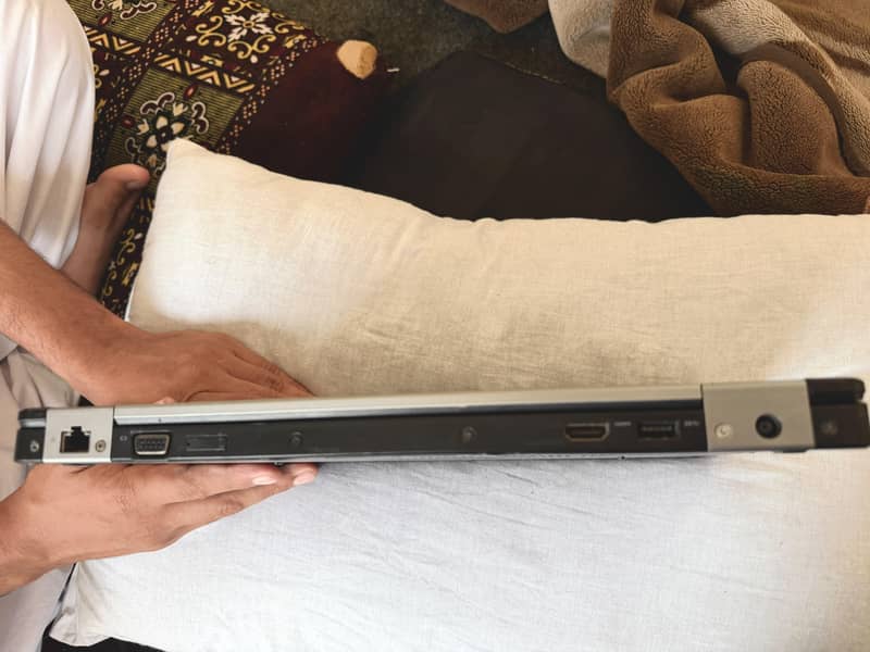 Dell. 6