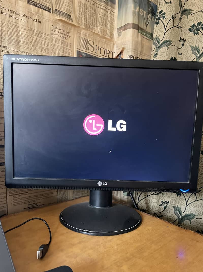 Monitor LCD 1