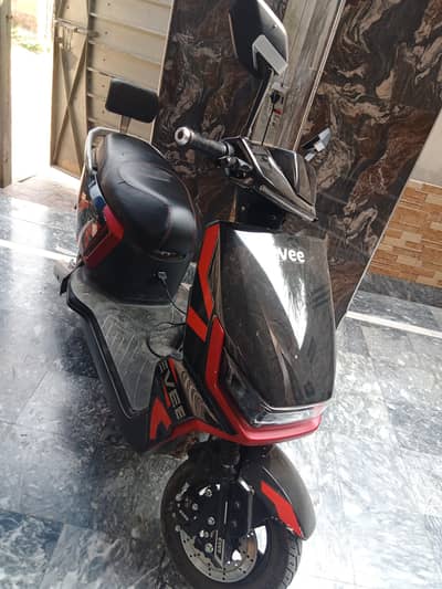 evee scooty