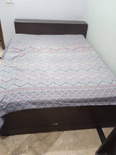 Bed set for sale