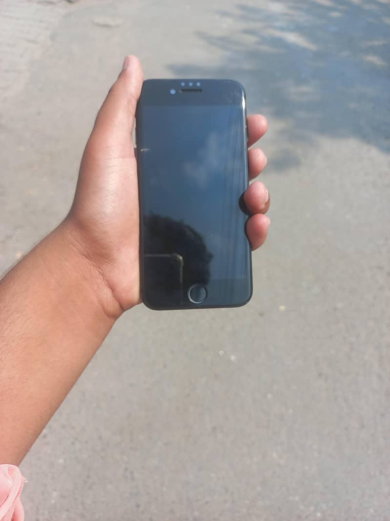 iPhone 8 11