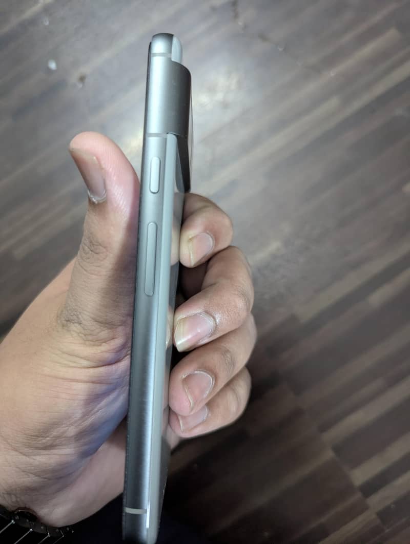 Google Pixel 8 3