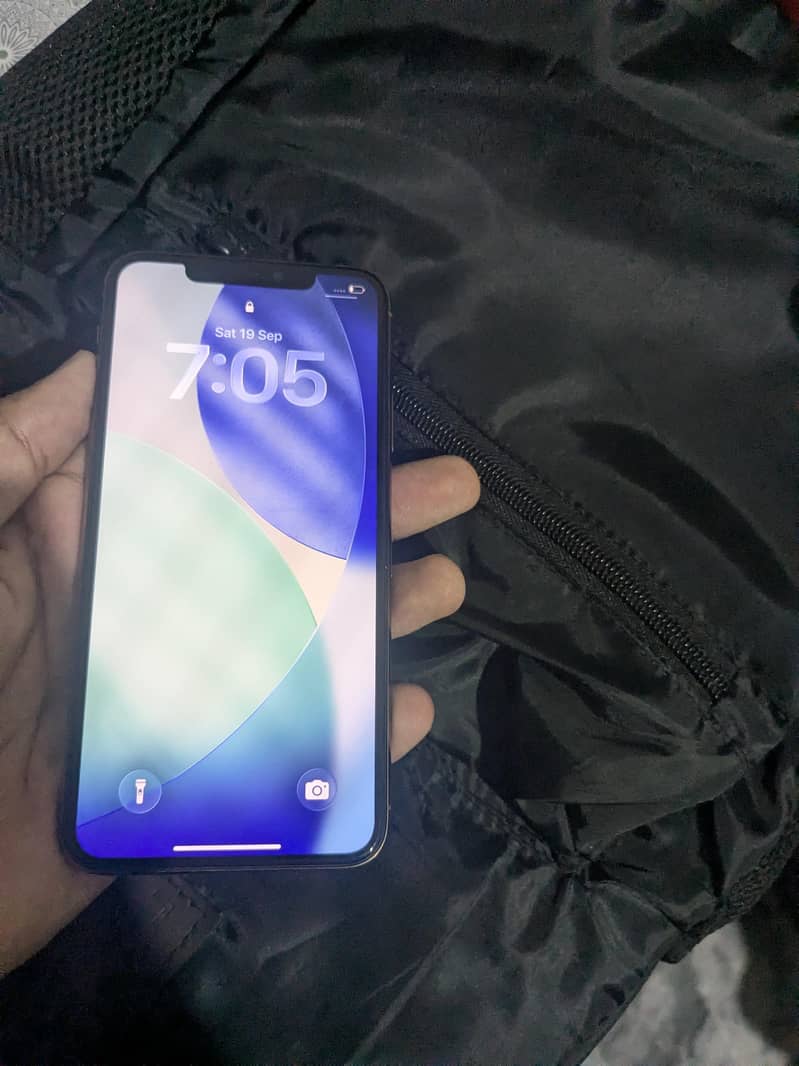 Apple iPhone 11 Pro Max 5