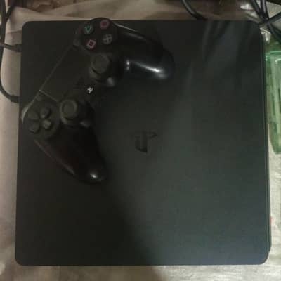PS4 Slim 10/10 condition with original controller