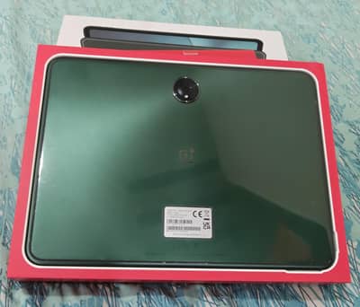 OnePlus Pad 1st Gen (8/128GB) 10/10 Condition with Box