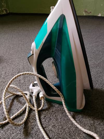 Vltava Steam iron