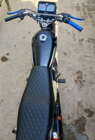 HONDA CG125 MODEL