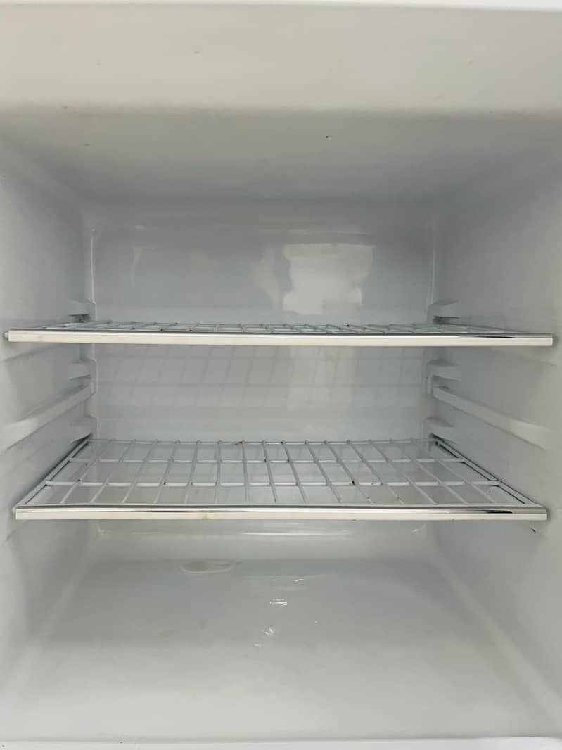 refrigerator 4
