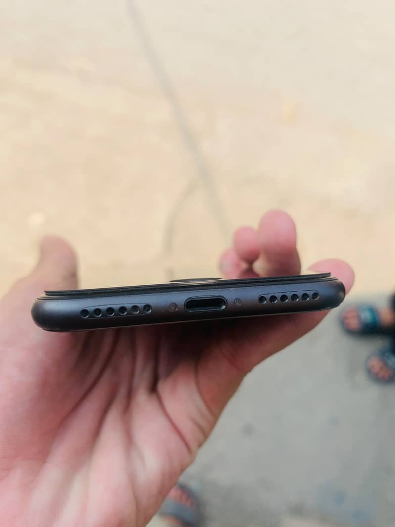 Apple iPhone 8 2