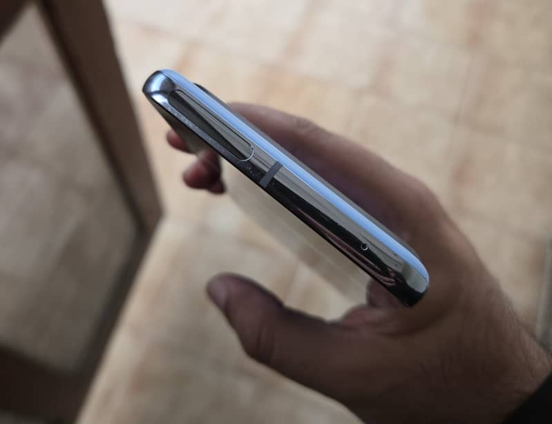 Google Pixel 8 Pro 4