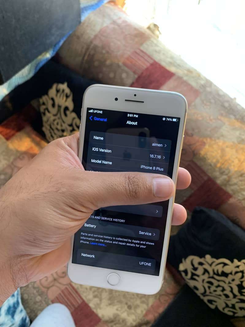 Apple iPhone 8 Plus 4