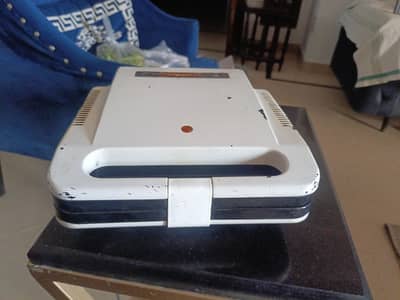 sandwich maker all ok