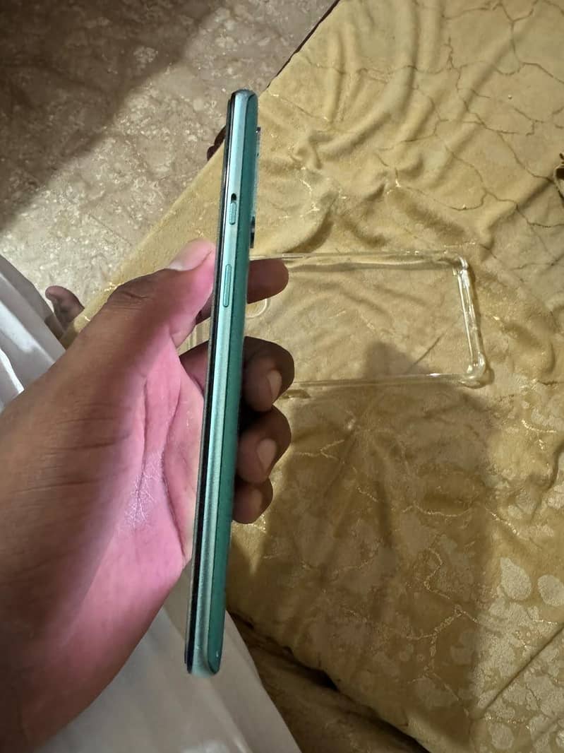One Plus 8T 7