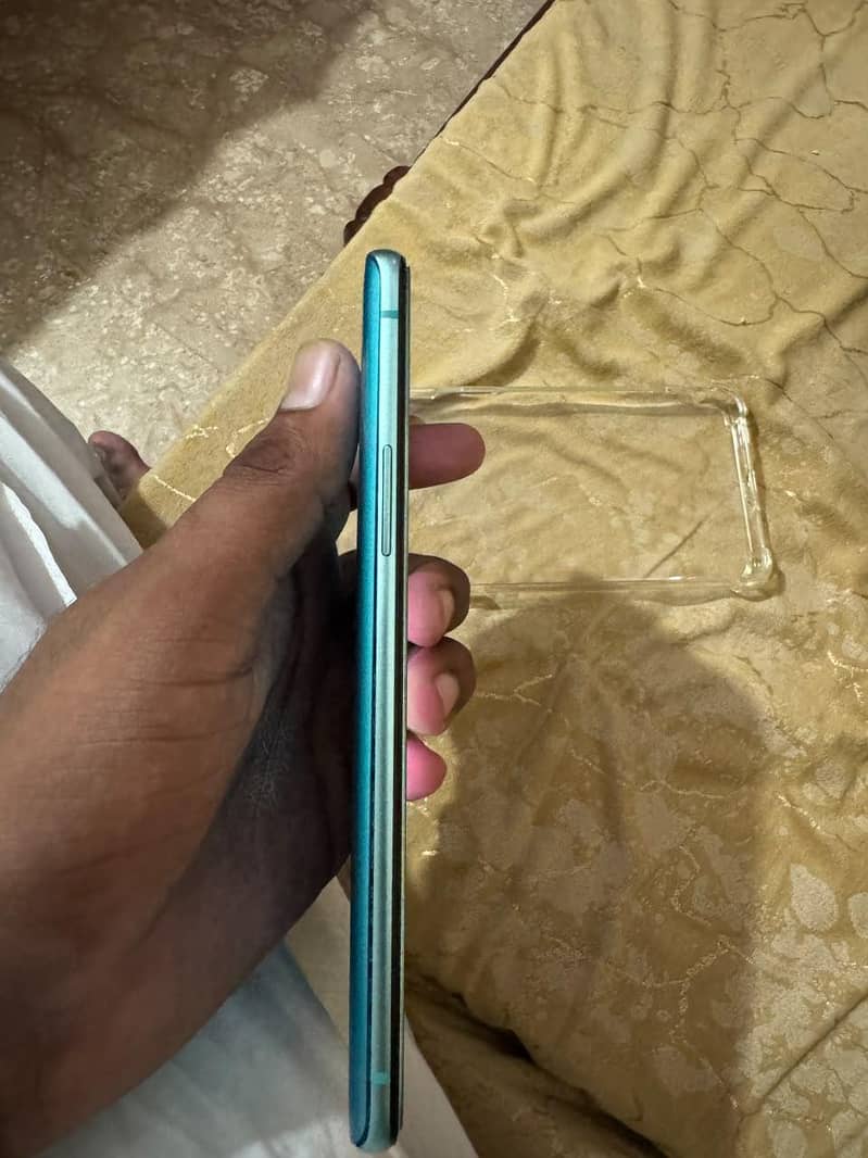 One Plus 8T 8