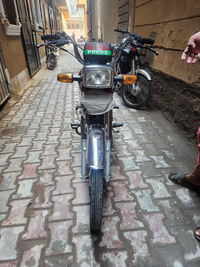 CD 70 23/24 model for sale