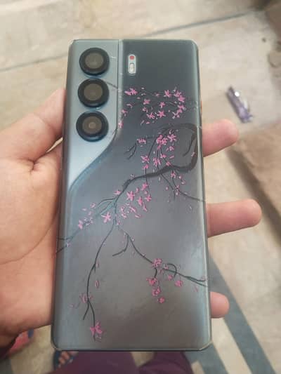 Tecno CAMON 40 Pro